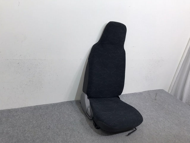 新車取り外し!ダイナ/トヨエース/デュトロ/カムロード 平成23年7月~ 標準車 1.5t 純正 運転席シート/ドライバーシート トヨタ(131408)