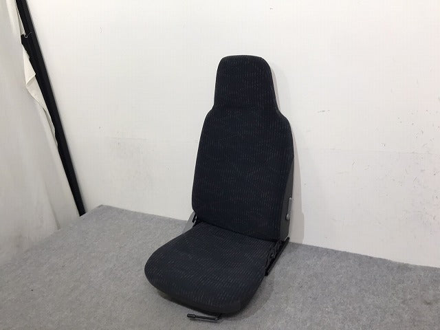 新車取り外し!ダイナ/トヨエース/デュトロ/カムロード 平成23年7月~ 標準車 1.5t 純正 運転席シート/ドライバーシート トヨタ(131408)