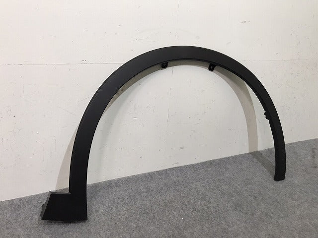 新車取り外し!クラウン/クロスオーバー TZSH35/AZSH35 純正 右フロント フェンダーアーチモール/オーバーフェンダー 75601-30130 素地 トヨタ(131416)
