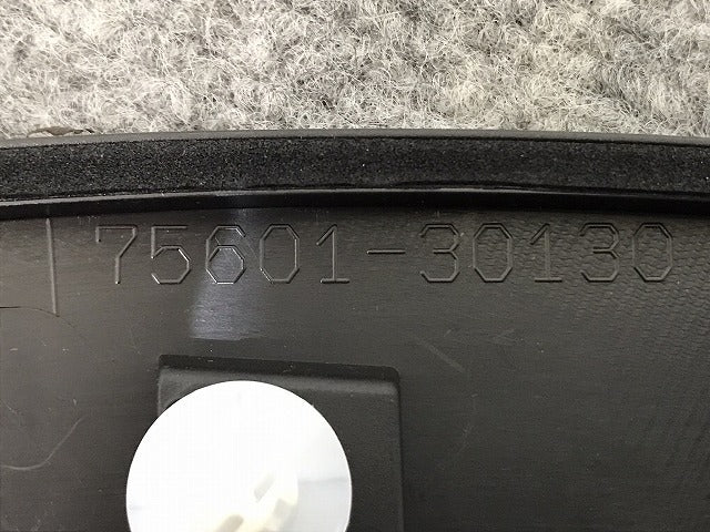 新車取り外し!クラウン/クロスオーバー TZSH35/AZSH35 純正 右フロント フェンダーアーチモール/オーバーフェンダー 75601-30130 素地 トヨタ(131416)
