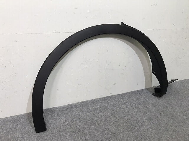 新車取り外し!クラウン/クロスオーバー TZSH35/AZSH35 純正 右リア フェンダーアーチモール/オーバーフェンダー 75605-30210 素地 トヨタ(131417)