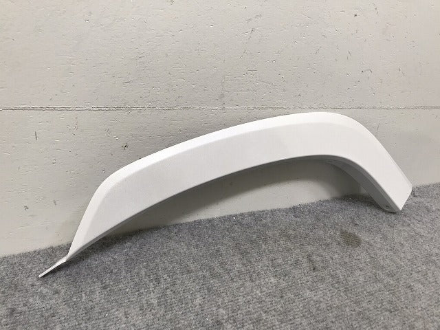 新車外し!ランドクルーザー/ランクル FJA300W/VJA300W 純正 左リア フェンダーアーチモール/オーバーフェンダー 75078-60060 プレシャスホワイトパール 090(131418)