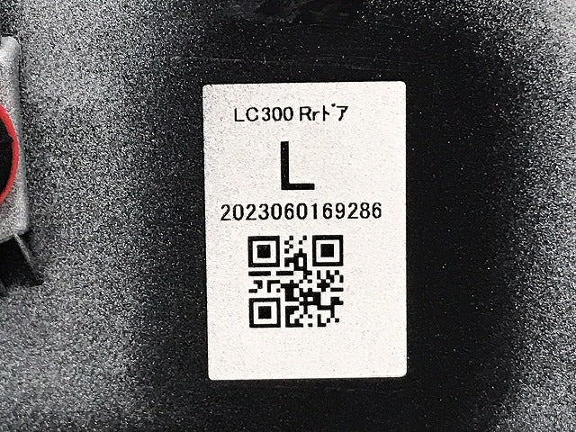 新車外し!ランドクルーザー/ランクル FJA300W/VJA300W 純正 左リア フェンダーアーチモール/オーバーフェンダー 75078-60060 プレシャスホワイトパール 090(131418)