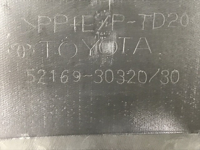 新車取り外し!クラウン/クロスオーバー TZSH35/AZSH35 純正 リア スポイラー 52169-30320/30 素地 トヨタ(131439)