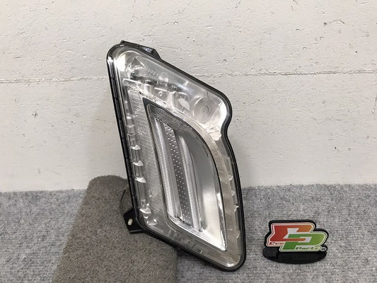 S60 V60 FB系 2011-2012 純正 右 フォグランプ フォグライト LED VALEO A055364 89091135 ボルボ(131454)