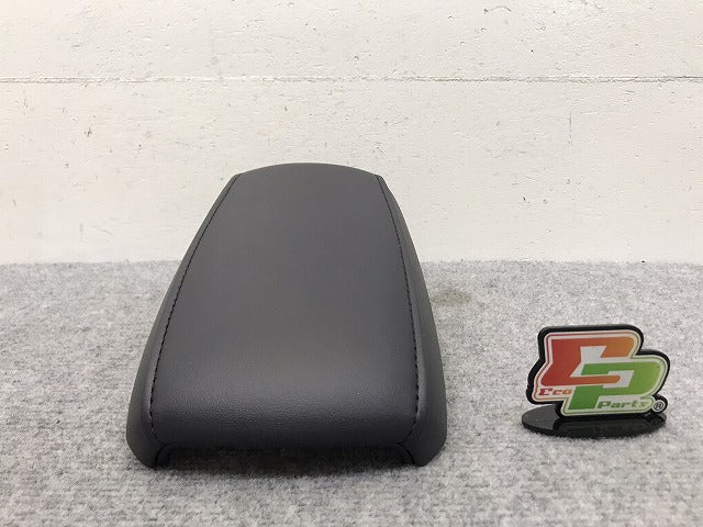 新品!カローラクロス COROLLA CROSS ZSG10 ZVG11 ZVG15 純正  アームレスト 肘掛 ひじ掛け 08281-16020 トヨタ(131455)