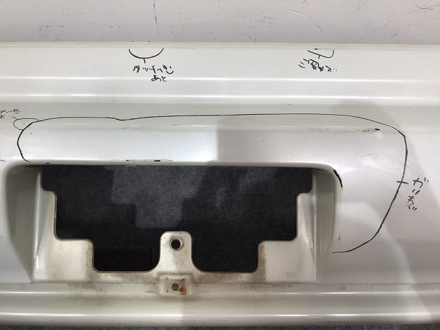 スカイライン R34/ENR34/ER34/HR34 純正 リア バンパー 85022 AA040 ホワイト パール QX1 or QT1 日産(131461)