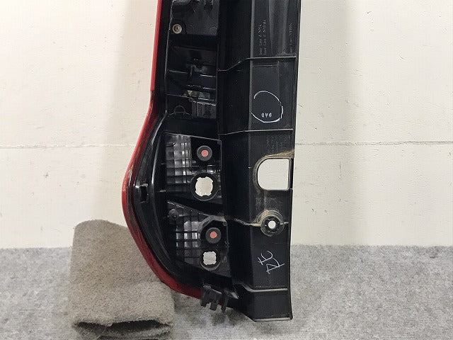 ルーミー トール ジャスティ(前期) M900A M910A M900S M910S M900F M910F 純正 右 テールランプ LED KOITO 220-69044 81551-B1160(131521)
