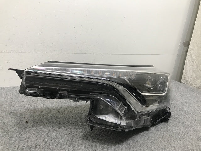 C-HR CHR ZYX10 NGX10 NGX50 純正 中期 左 ヘッドライト ランプ LED 刻印7 KOITO 10-111 トヨタ(131564)