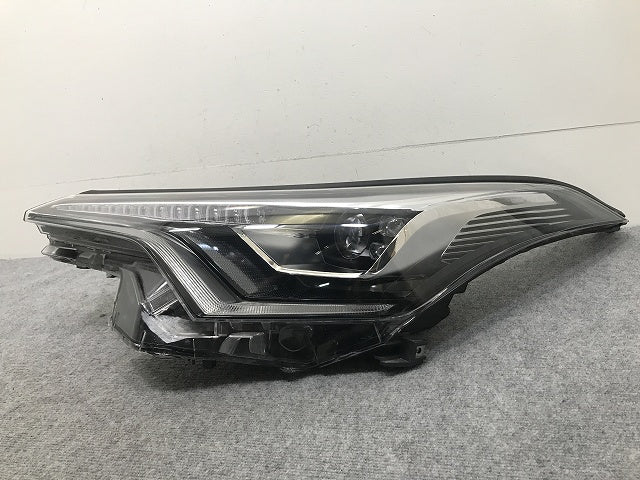C-HR CHR ZYX10 NGX10 NGX50 純正 中期 左 ヘッドライト ランプ LED 刻印7 KOITO 10-111 トヨタ(131564)