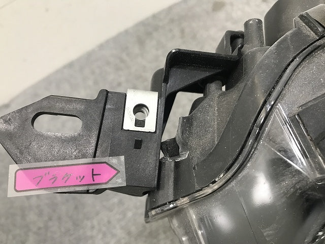 C-HR CHR ZYX10 NGX10 NGX50 純正 中期 左 ヘッドライト ランプ LED 刻印7 KOITO 10-111 トヨタ(131564)
