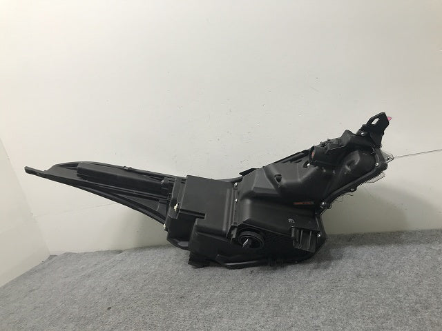 C-HR CHR ZYX10 NGX10 NGX50 純正 中期 左 ヘッドライト ランプ LED 刻印7 KOITO 10-111 トヨタ(131564)