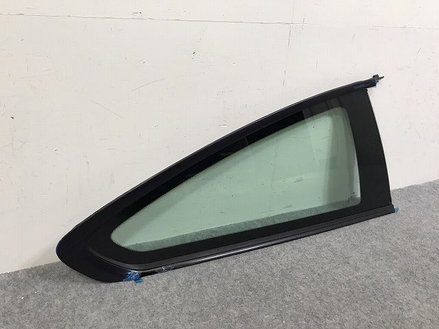 新品!4シリーズ F32 2013-2020 純正 右リア ドア ガラス 43R-001025 51377433346 BMW(131601)