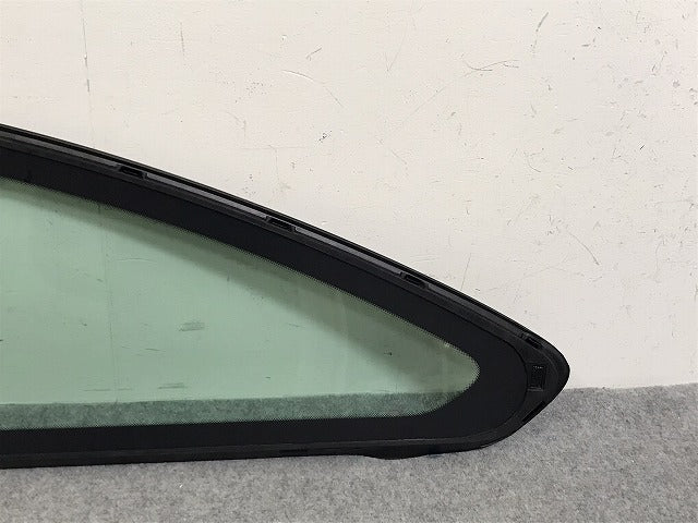 新品!4シリーズ F32 2013-2020 純正 右リア ドア ガラス 43R-001025 51377433346 BMW(131601)
