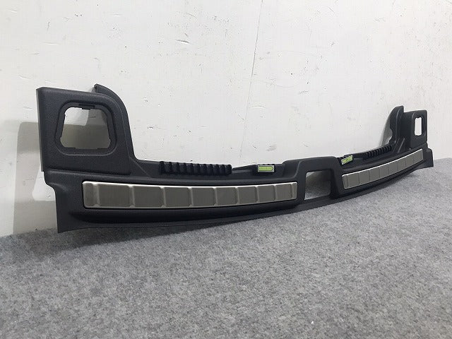 新車取り外し!XC60 UB 系 純正 トランク スカッフプレート エントランスカバー 31440641 素地 ボルボ(131650)