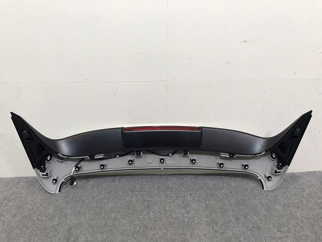 新車外し!ヴェゼル VEZEL RV3 RV4 RV5 RV6 純正 リア スポイラー ルーフスポイラー ウィング ストップランプ付 74900-3M0 NH883P(131651)