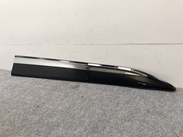 美品!クラウン/クロスオーバー TZSH35/AZSH35 純正 右フロント サイドドアガーニッシュ/ドアカバー 75731-30611/30620/30630 ブラック ソリッド(131827)