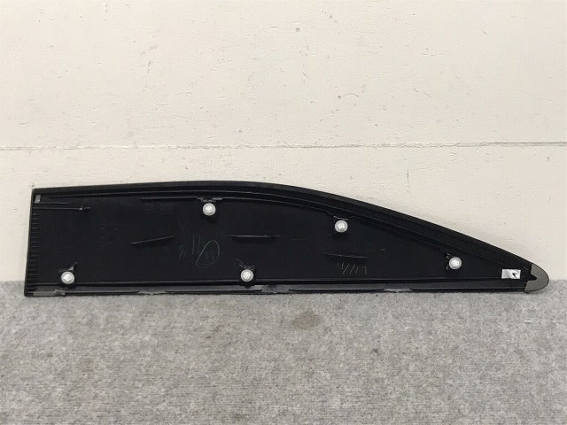 美品!クラウン/クロスオーバー TZSH35/AZSH35 純正 右リア サイドドアガーニッシュ/ドアカバー 75741-30611/30620/30630 ブラック ソリッド トヨタ(131829)