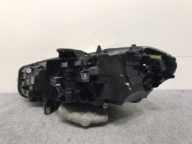ジャンク!1シリーズ F40 純正 右 ヘッドライト ランプ LED 63.11-9482810-09 90177959ZR09 BMW(131860)