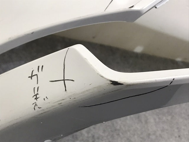 プリウス 60系/ZVW60/ZVW65/MXWH60/MXWH65/MXWH61 純正 フロント バンパー 52119-47B70/80/90/C00 プラチナホワイトパール 089(131896)