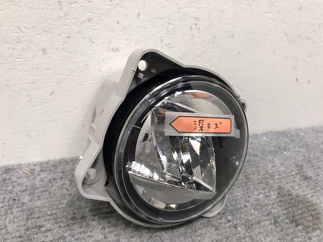 ダイハツ トヨタ ホンダ スバル スズキ 汎用 LA150S LA800S M900A ZN6 JF1 ZC6 MK53S MR52S等 純正 左 フォグランプ LED 114-11092(131912)