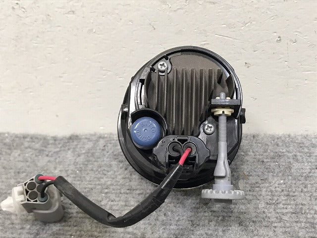 ダイハツ トヨタ ホンダ スバル スズキ 汎用 LA150S LA800S M900A ZN6 JF1 ZC6 MK53S MR52S 純正 左 フォグランプ LED 114-11092(131917)