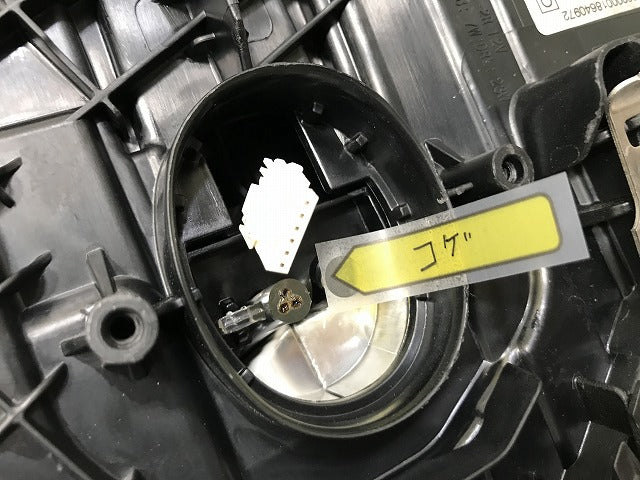 ジャンク!5シリーズ G30 G31 純正 右 ヘッドライト ランプ LED 7439212-01 BMW(132027)