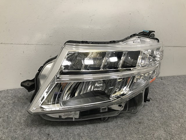 ルーミー トール カスタム M900A M910A M900S M910S 純正 前期 左 ヘッドライト LED レベライザー STANLEY W3918 81170-B1220(132124)