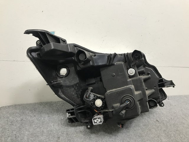 ルーミー トール カスタム M900A M910A M900S M910S 純正 前期 左 ヘッドライト LED レベライザー STANLEY W3918 81170-B1220(132124)