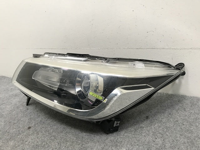 ソリオ バンディット デリカD:2 カスタム MA36S MA46S MB36S MB46S 純正 左 ヘッドライト LED レベ KOITO 100-59332 35320-81PA2(132268)