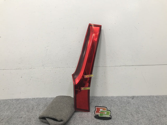 フィット FIT GK3 GK4 GK5 GK6 純正 左 テールランプ ライト レンズ フィニッシャーランプ STANLEY W1693 ホンダ(132317)