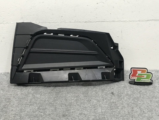 ポロ POLO TSI コンフォートライン リミテッド AW系 純正 右 フロント ロア グリル ガーニッシュ 2GS.853.666 フォルクスワーゲン(132361)