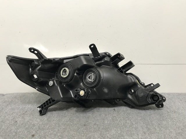 ランドクルーザー ランクル プラド 150系 TRJ150W GDJ GRJ 150W 151W 純正 中期 左 ヘッドライト ハロゲン レベライザー P 60-201(132363)