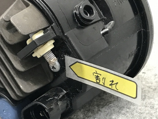 ダイハツ/トヨタ/ホンダ/スバル/スズキ 汎用 LA150S LA800S/M900A/ZN6/JF1/ZC6/MK53S MR52S 純正 左 フォグランプ LED 114-11092(132484)