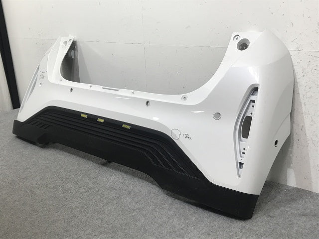 サクラ B6AW 純正 リア バンパー 85022 7PA-0 ホワイトパール QBB 日産(132550)