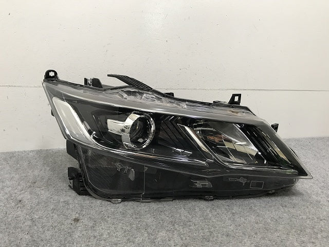 セレナ/ハイウェイスター/S/X/G C27/GC27/GFC27/GNC27/GFNC27 純正 前期 右 ヘッドライト LED レベライザー 刻印Z KOITO 100-23721(132602)