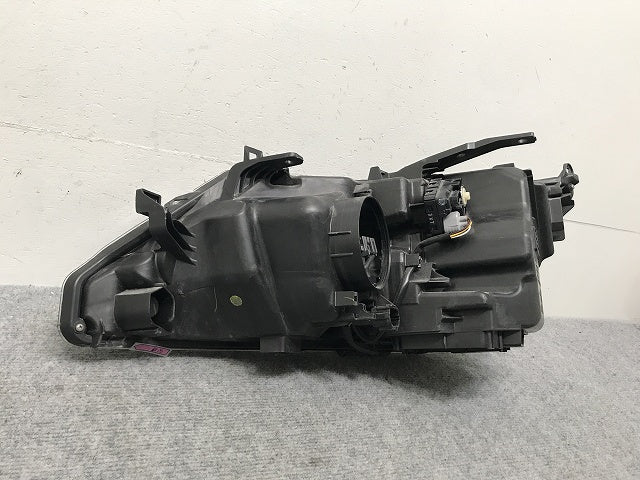 セレナ/ハイウェイスター/S/X/G C27/GC27/GFC27/GNC27/GFNC27 純正 前期 右 ヘッドライト LED レベライザー 刻印Z KOITO 100-23721(132602)
