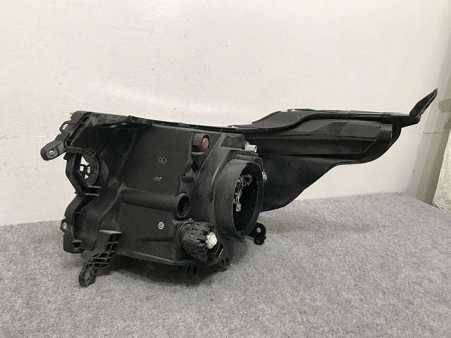 N-WGN/NWGN N-ワゴン/Nワゴン/エヌワゴン/JH1/JH2 純正 前期 右 ヘッドライト キセノン HID レベライザー 刻印90 STANLEY W1973(132632)