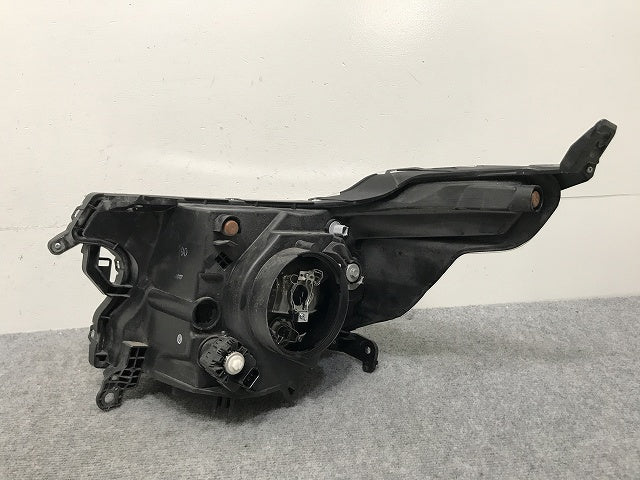 N-WGN/NWGN N-ワゴン/Nワゴン/エヌワゴン/JH1/JH2 純正 前期 右 ヘッドライト キセノン HID レベライザー 刻印90 STANLEY W1973(132632)