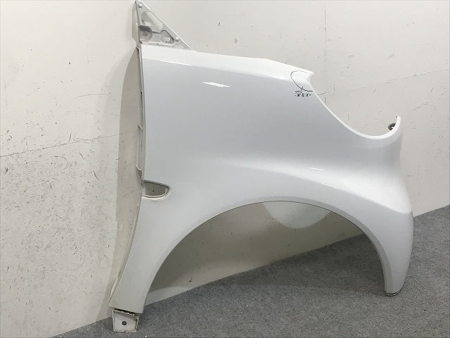 スマート フォーツー/W451/C451 純正 右 フロント フェンダー A 451 881 02 01/4518810201 クリスタルホワイト EAZ ベンツ(132654)