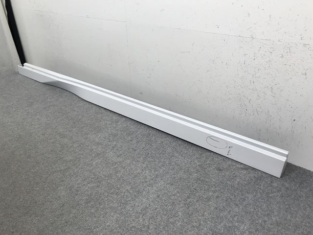 セレナ/ハイウェイスター ルキシオン e-POWER C28/FC28/FNC28/GFC28 純正 左 サイドステップ/サイドスカート 76851 7DF0A QBE(132732)