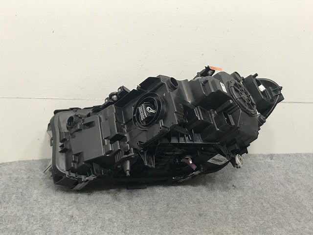 ジャンク!5シリーズ G30/G31 純正 右 ヘッドライト/ランプ LED 7214964-03 BMW(132806)