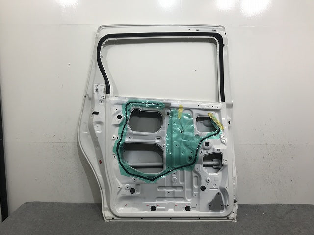 エスティマ/アエラス 50/ACR50W/ACR55W/GSR50W/GSR55W/AHR20W 純正 左 スライドドア ホワイトパールクリスタルシャイン 070 トヨタ(132830)