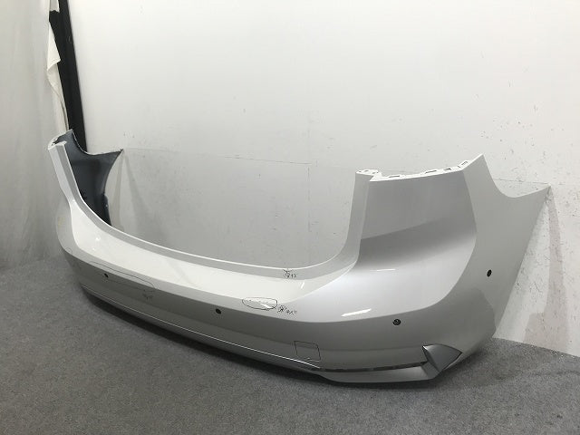 2シリーズ/アクティブツアラー/エクスクルーシブ U06 純正 リア バンパー 8739123 アルピンホワイトⅢ 300 BMW(132895)