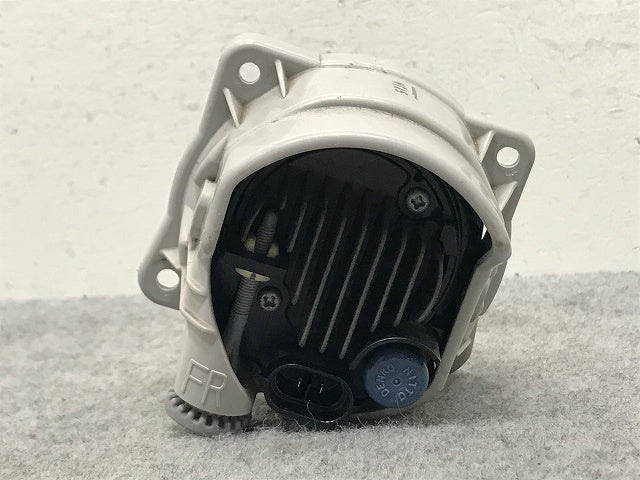 ダイハツ/トヨタ/ホンダ/スバル/スズキ 汎用 LA150S LA800S/M900A/ZN6/JF1/ZC6/MK53S MR52S 純正 右 フォグランプ LED 114-11092(132944)