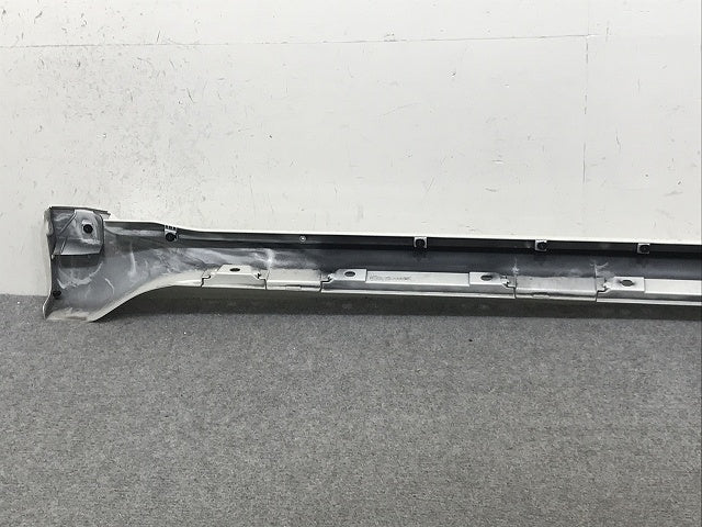 ランドクルーザー/ランクル/プラド 150系/TRJ150W/GDJ/GRJ/150W/151W 純正 右 サイドステップ/サイドスカート 75805-60050-A1 070(133059)