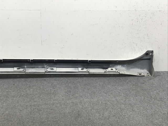 ランドクルーザー/ランクル/プラド 150系/TRJ150W/GDJ/GRJ/150W/151W 純正 右 サイドステップ/サイドスカート 75805-60050-A1 070(133059)