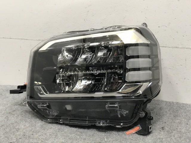 タフト LA900S/LA910S 純正 左 ヘッドライト/ランプ LED レベライザー 刻印FL KOITO 100-6907D ダイハツ(133138)