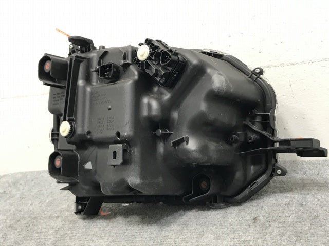 タフト LA900S/LA910S 純正 左 ヘッドライト/ランプ LED レベライザー 刻印FL KOITO 100-6907D ダイハツ(133138)