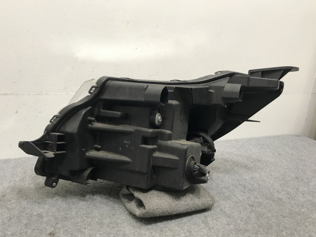 ルーミー/トール/カスタム M900A/M910A/M900S/M910S 純正 前期 右 ヘッドライト/ランプ LED レベライザー STANLEY W3918 トヨタ(133139)